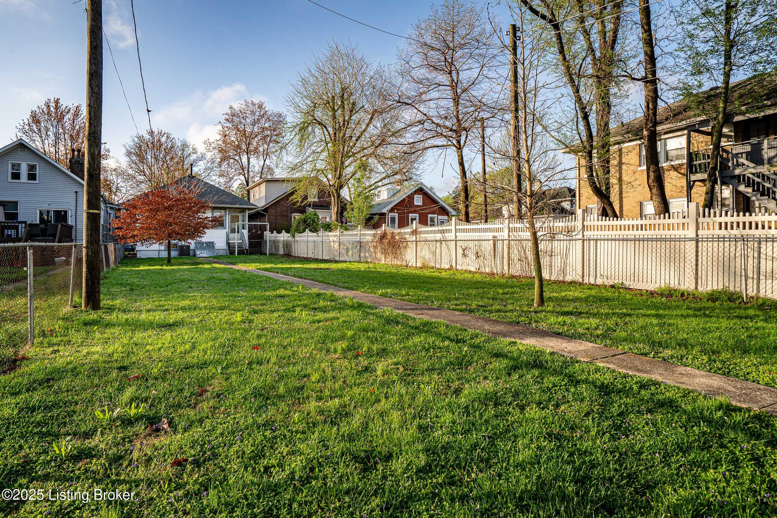 2105 Woodbourne Ave, Louisville, Kentucky image 49