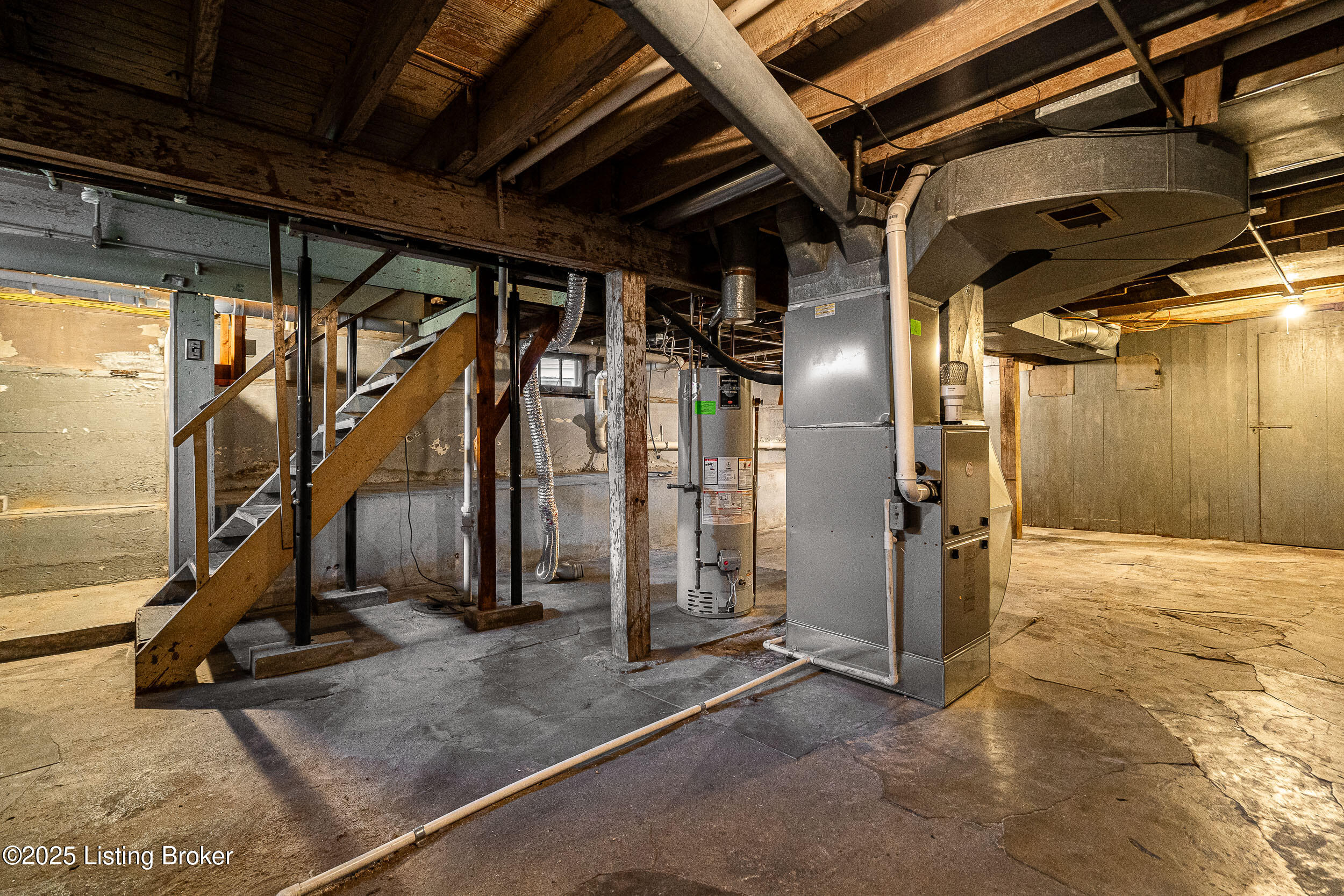 2105 Woodbourne Ave, Louisville, Kentucky image 42