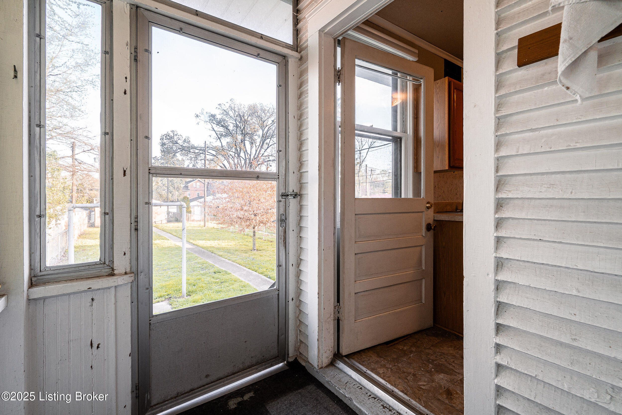 2105 Woodbourne Ave, Louisville, Kentucky image 38
