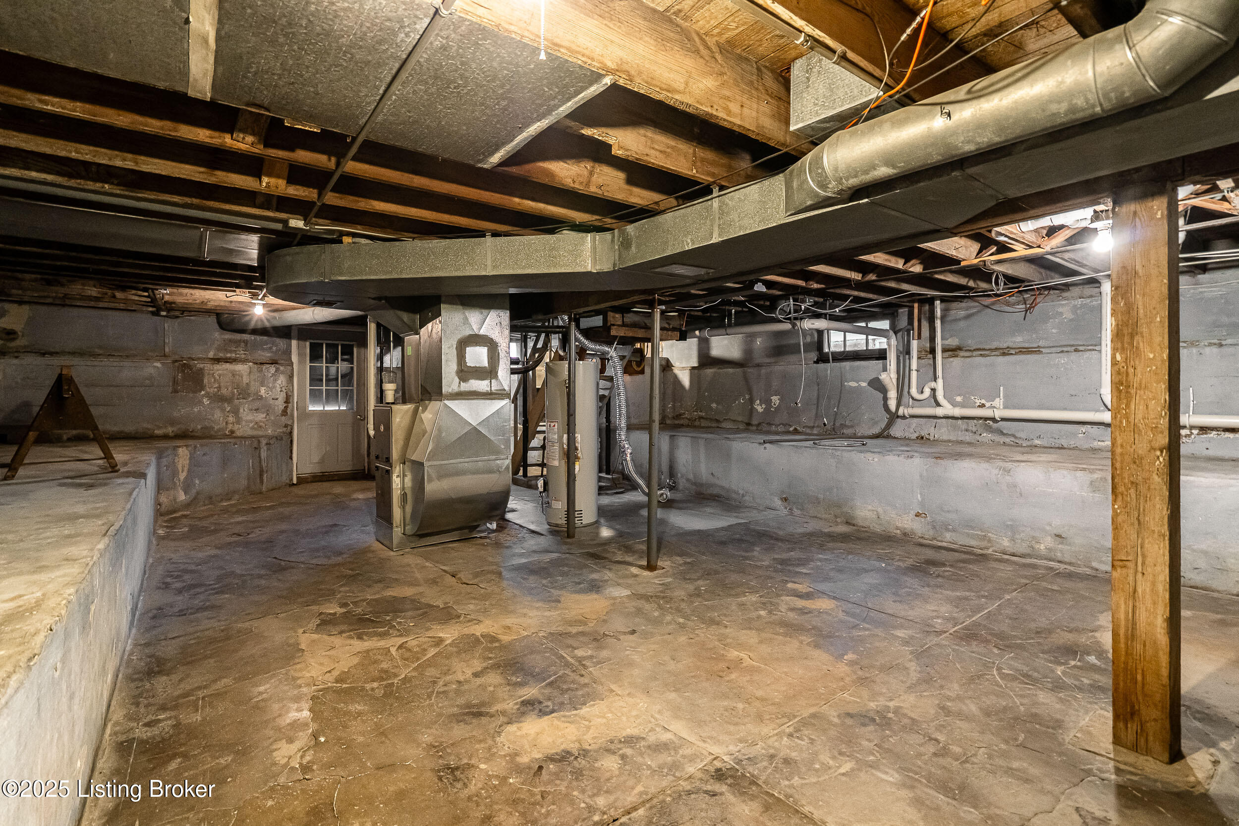 2105 Woodbourne Ave, Louisville, Kentucky image 43