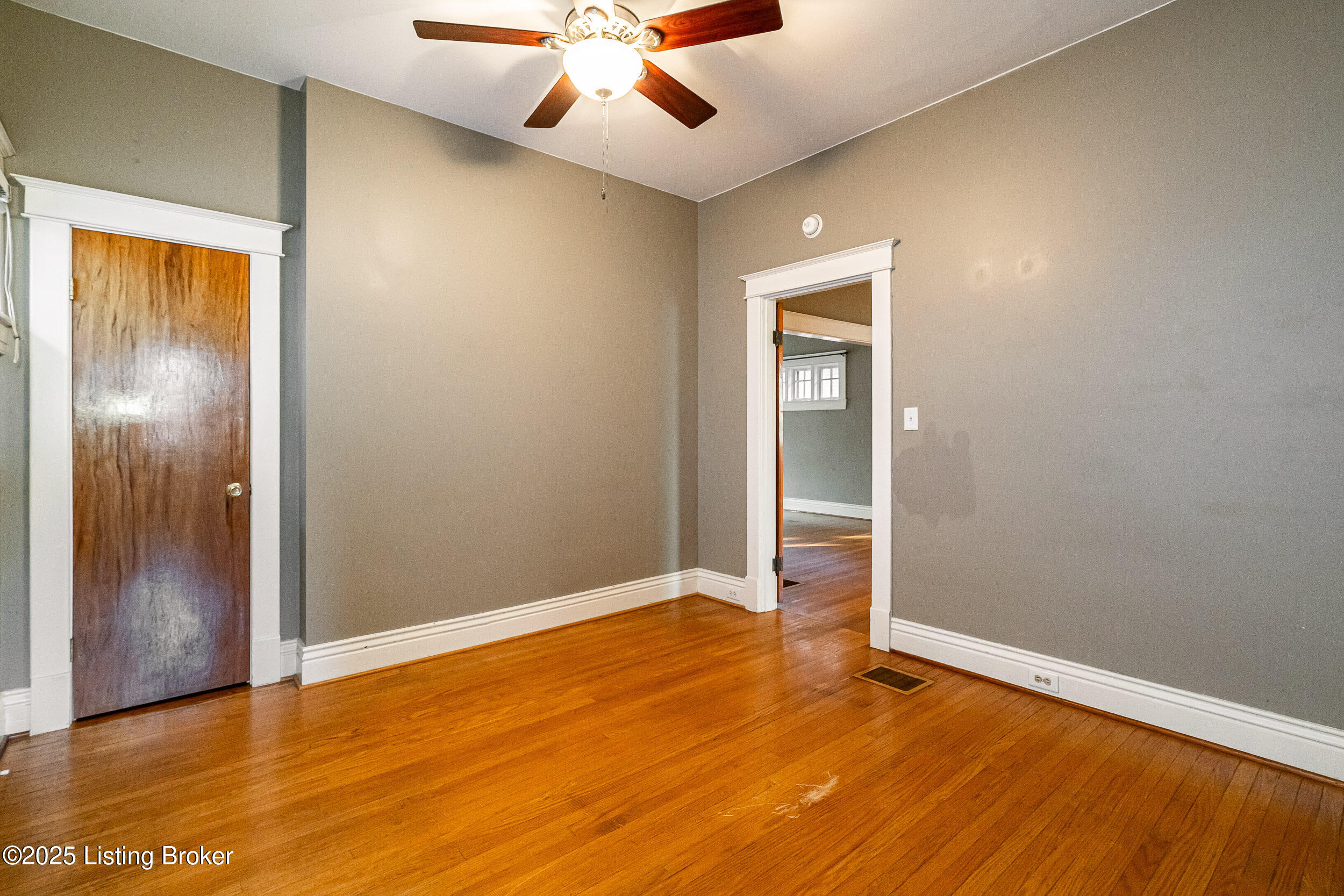 2105 Woodbourne Ave, Louisville, Kentucky image 26