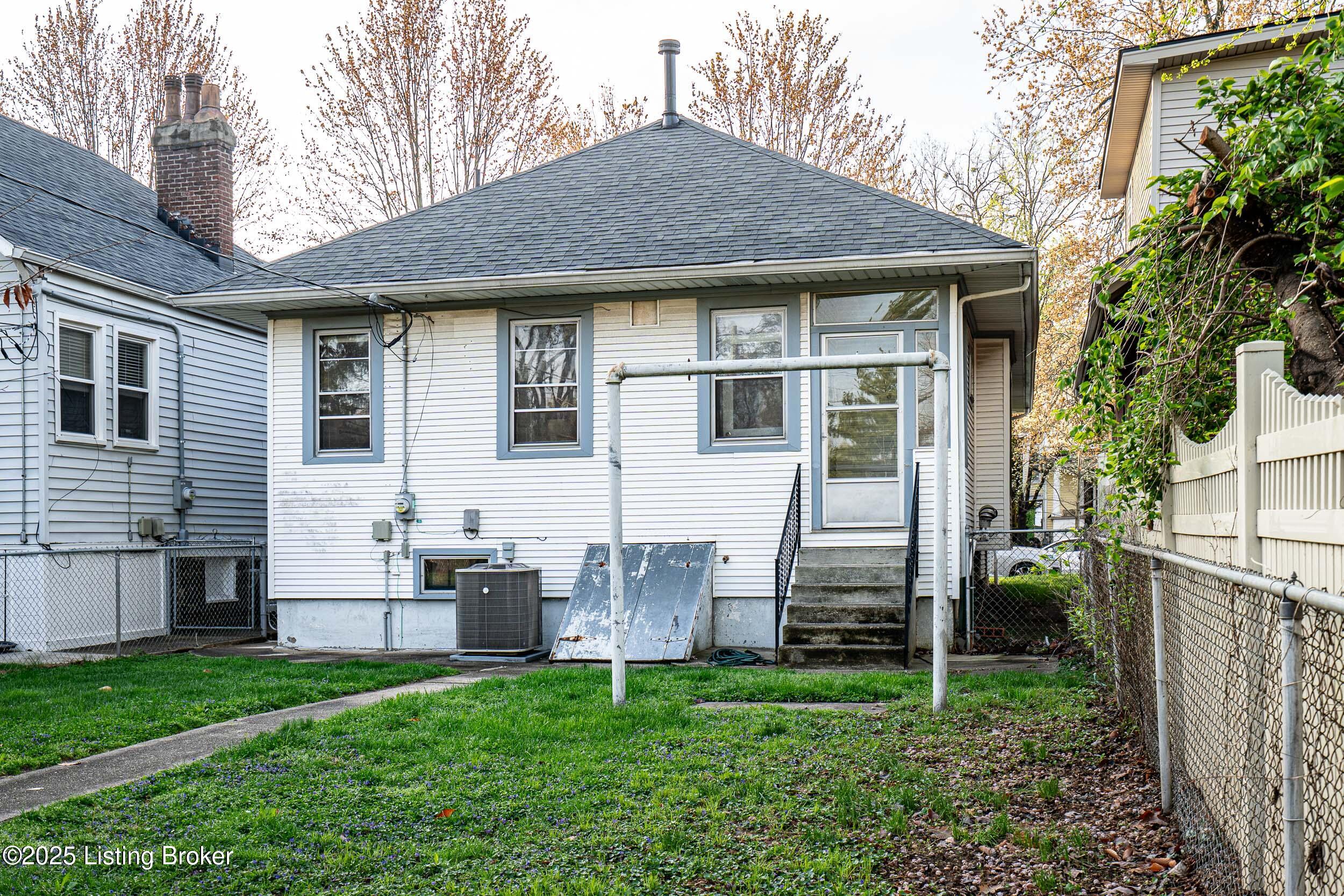 2105 Woodbourne Ave, Louisville, Kentucky image 47