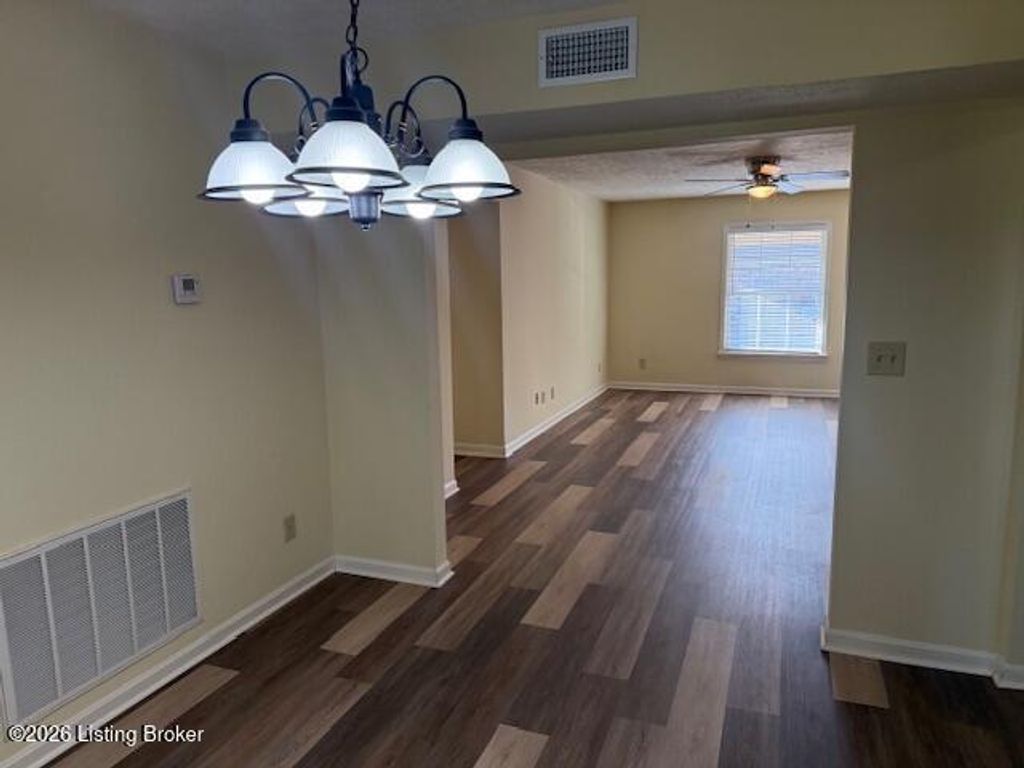 Photo of 4825 Westmar Terrace #202, Louisville, KY 40222 (MLS # 1715495)