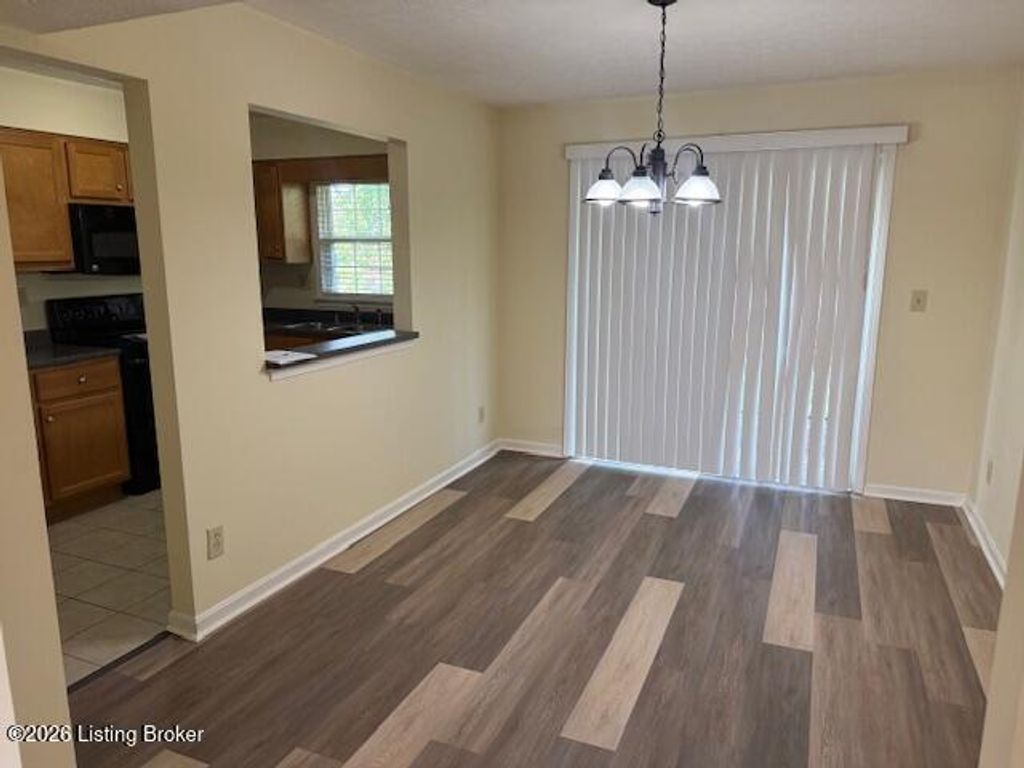 Photo of 4825 Westmar Terrace #202, Louisville, KY 40222 (MLS # 1715495)