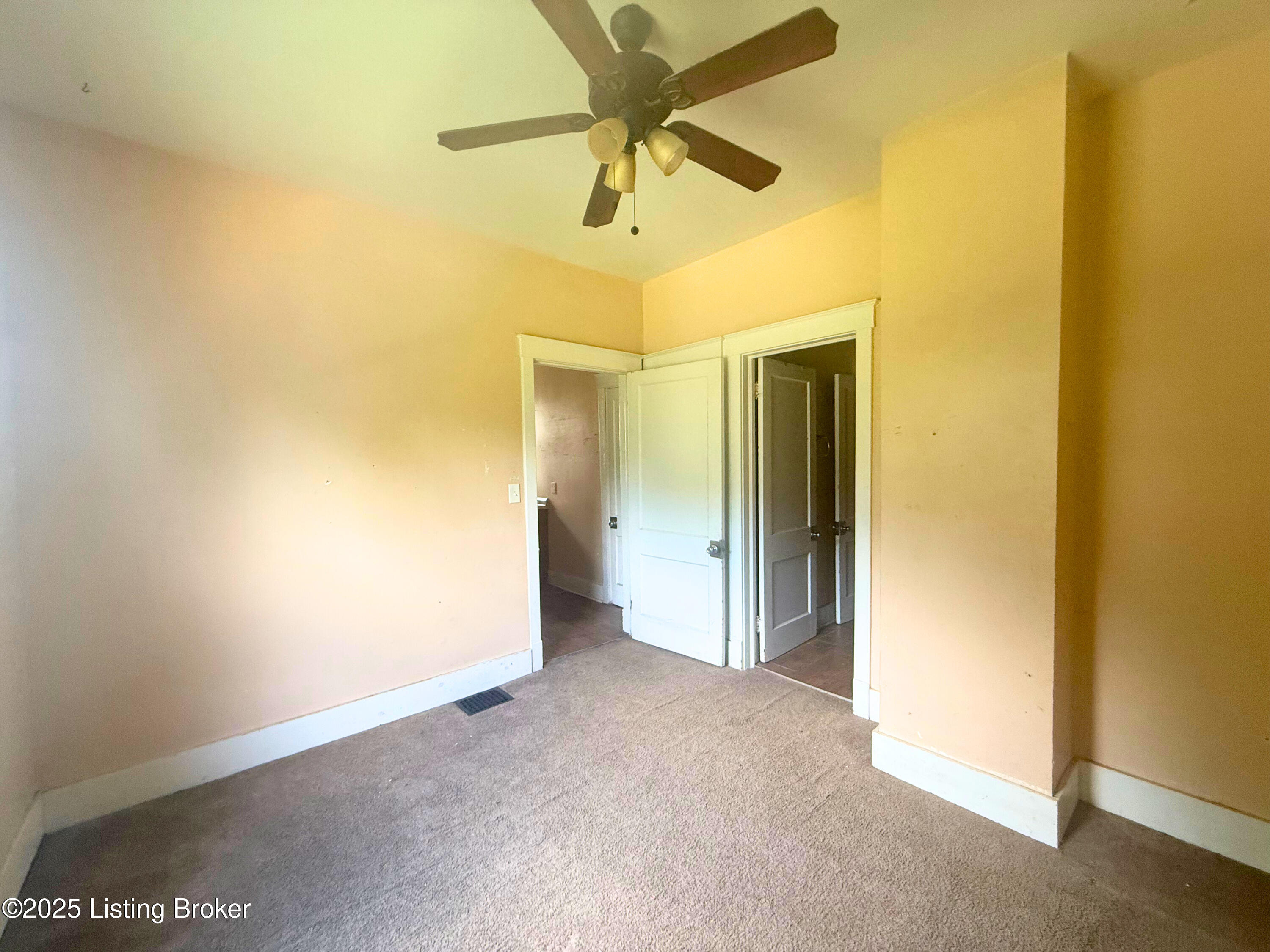 653 Cecil Ave, Louisville, Kentucky image 9