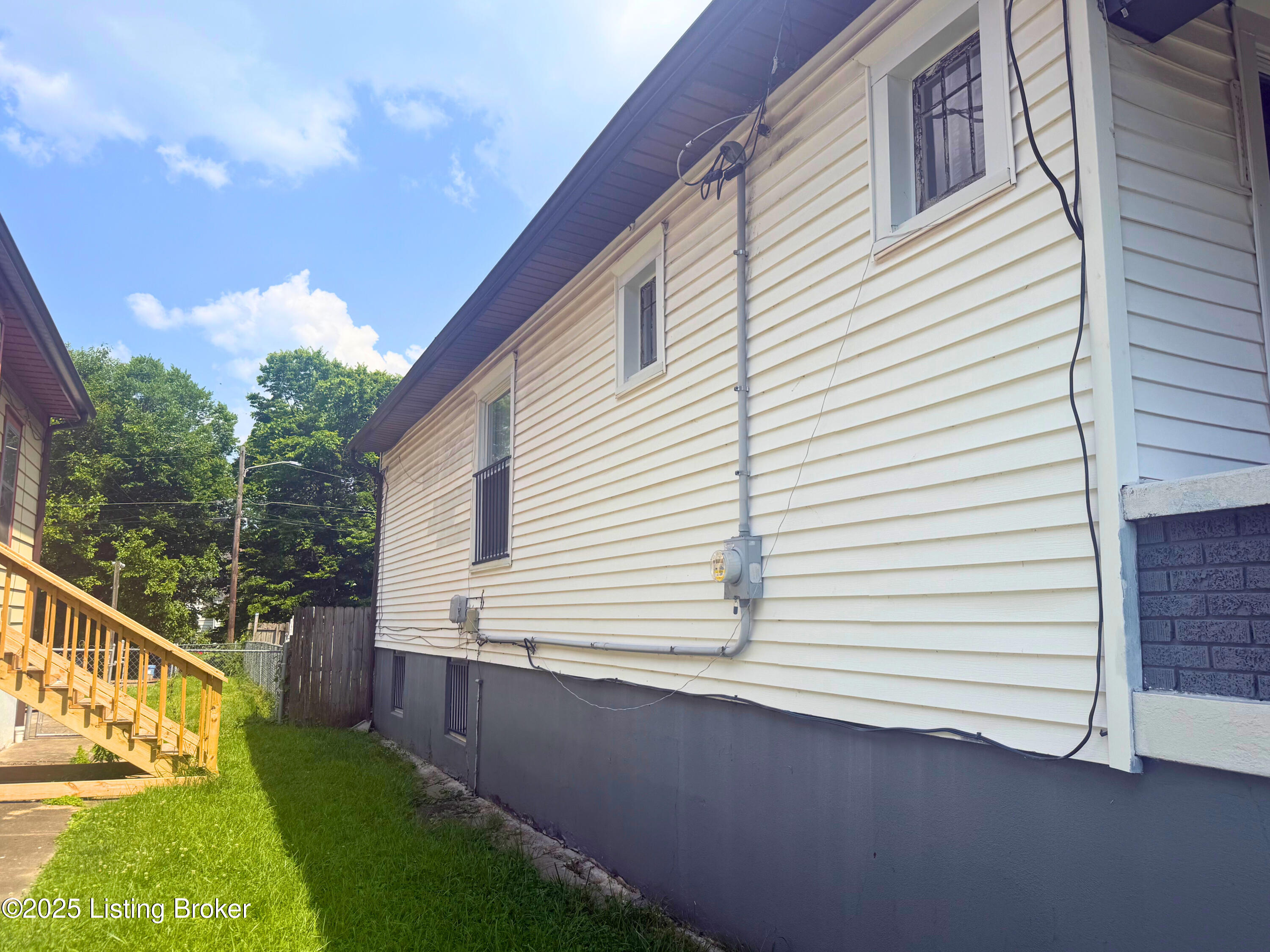653 Cecil Ave, Louisville, Kentucky image 22