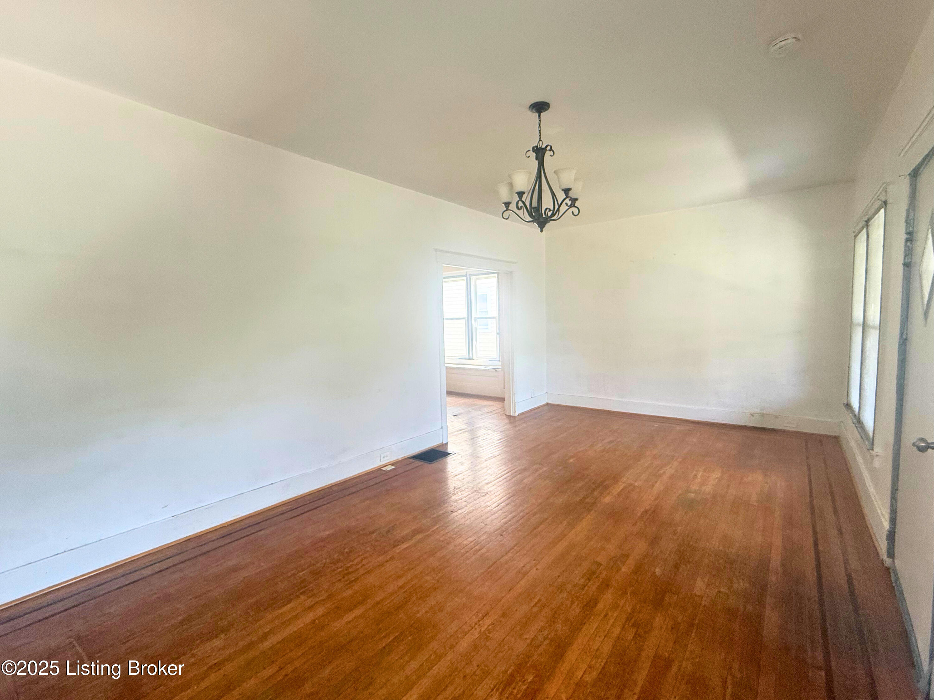 653 Cecil Ave, Louisville, Kentucky image 4