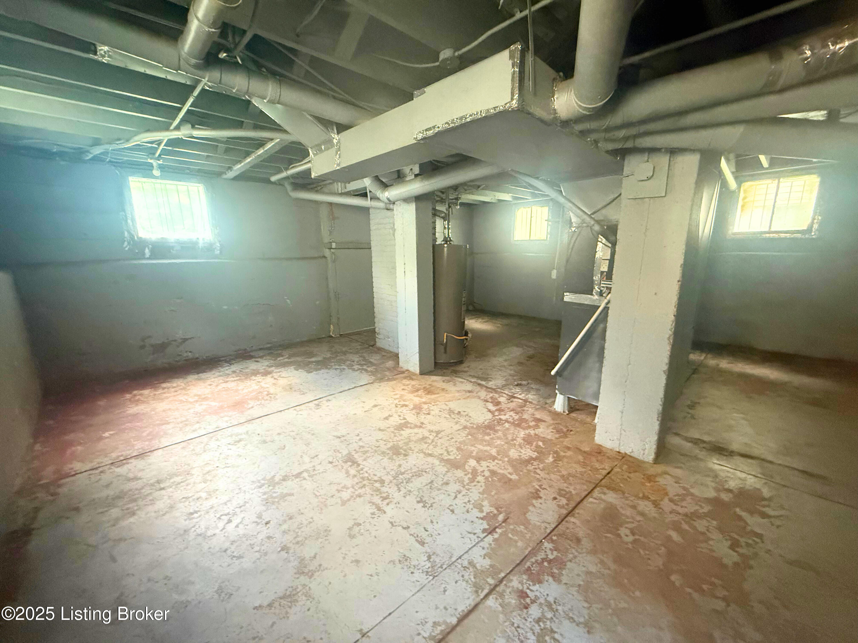 653 Cecil Ave, Louisville, Kentucky image 18