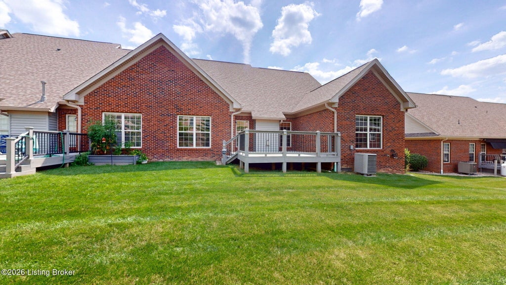 Photo of 504 Autumn Grove Cir, New Albany, IN 47150 (MLS # 1725201)
