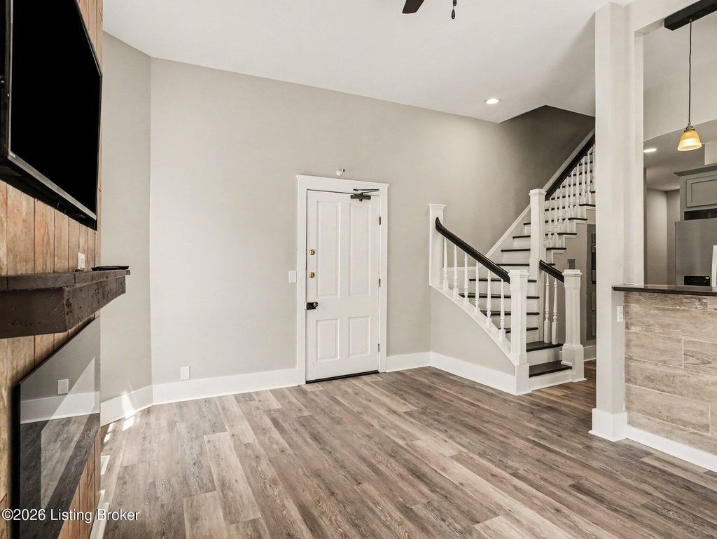 Photo of 1037 S 4th St #APT 2, Louisville, KY 40203 (MLS # 1717110)