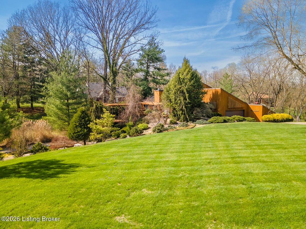 Photo of 10801 Taylor Lake Rd, Goshen, KY 40026 (MLS # 1713012)