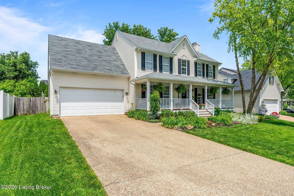 Photo of 4008 Fairfield Gardens Ct, Louisville, KY 40245 (MLS # 1719003)