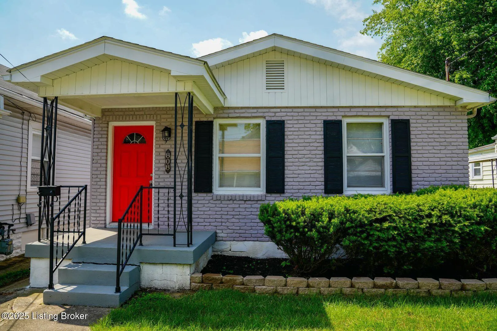 Louisville, Kentucky 40215, United States, 3 Bedrooms Bedrooms, ,1 BathroomBathrooms,Residential,Active,159889