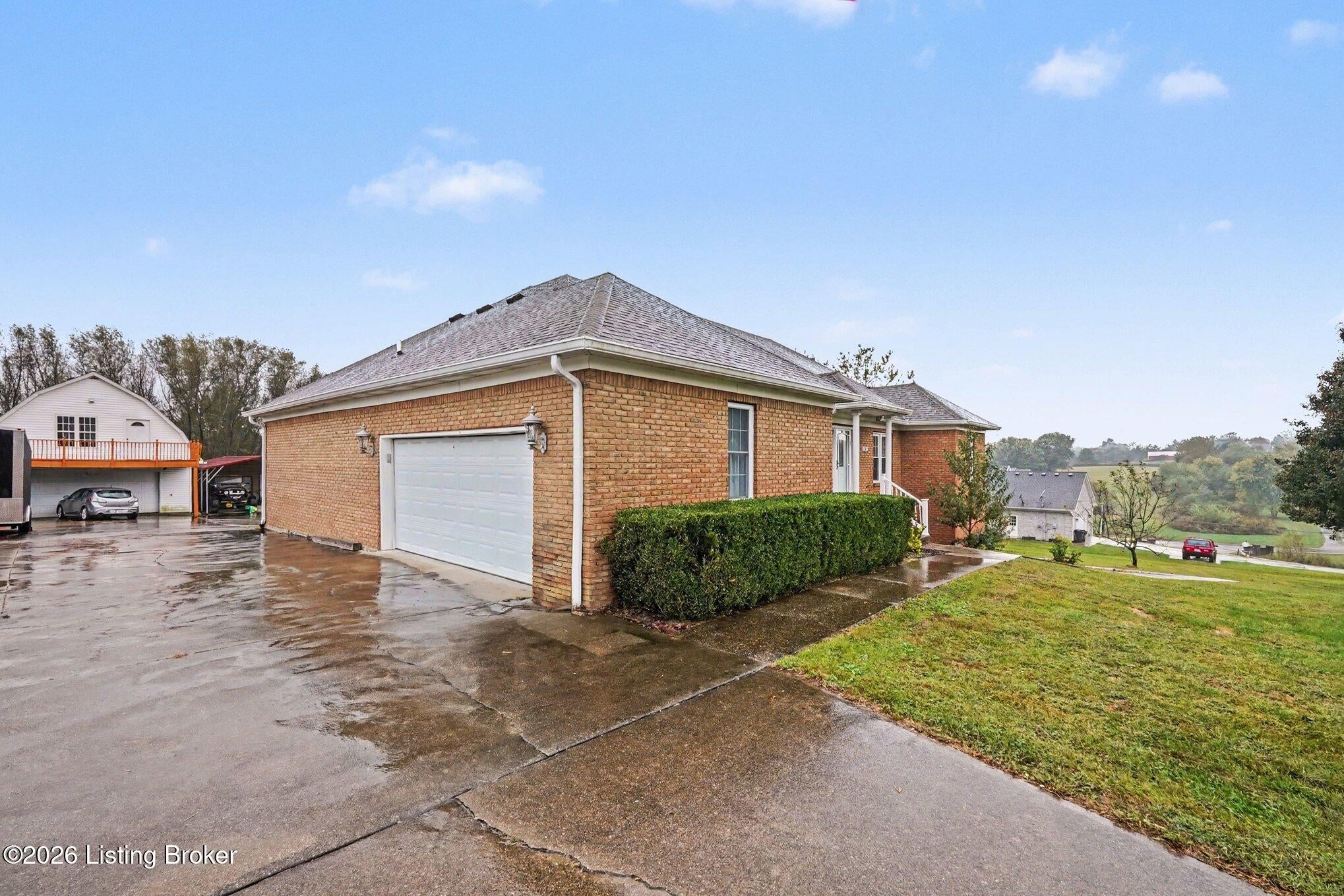 74 Stephanie Ave