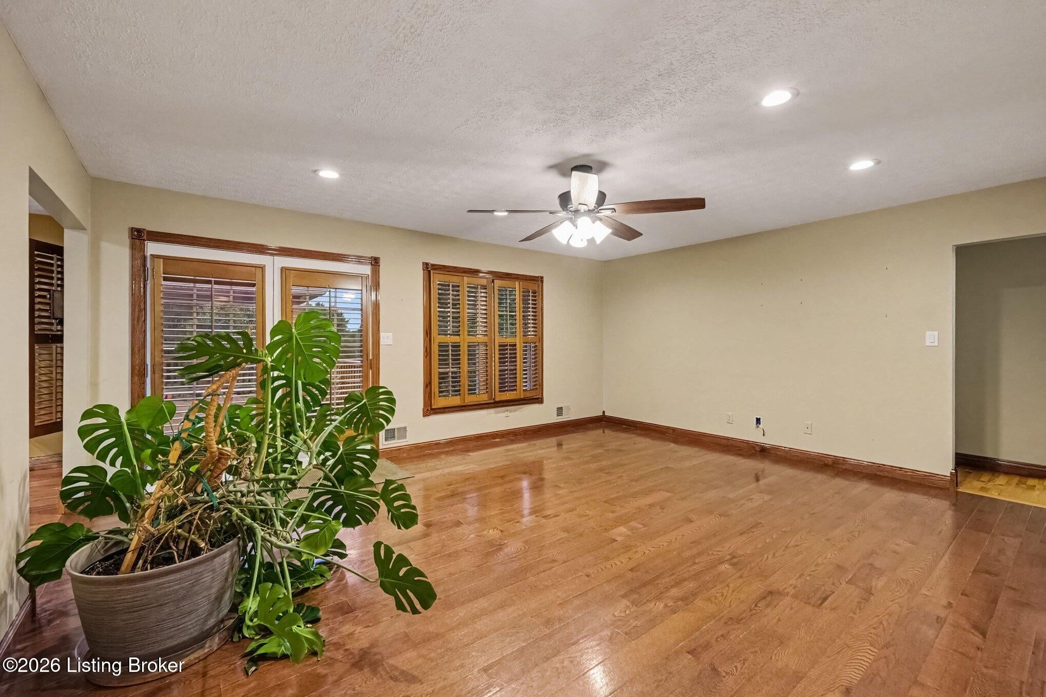 74 Stephanie Ave