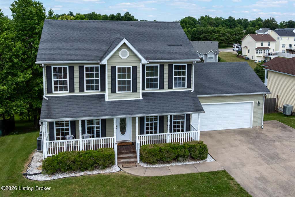 Photo of 633 Windbrook Dr, Elizabethtown, KY 42701 (MLS # 1726166)