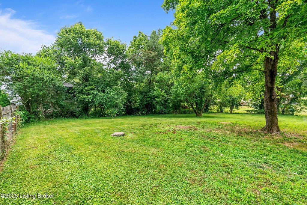 Photo of 5308 Lee Ave, Crestwood, KY 40014 (MLS # 1724348)