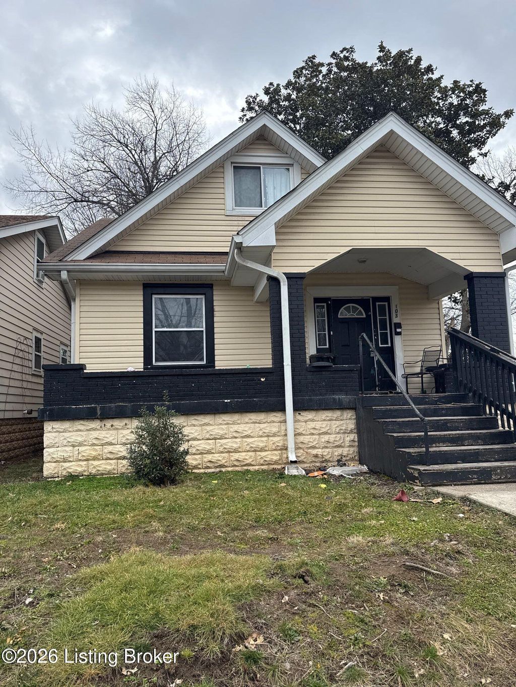 Photo of 103 S 42nd St, Louisville, KY 40212 (MLS # 1709677)