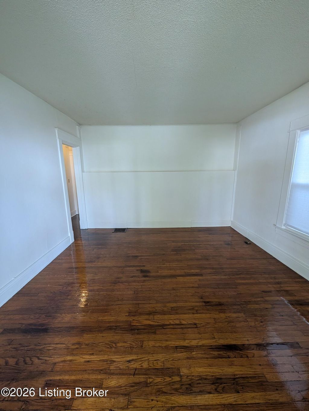 Photo of 3118 Dumesnil St, Louisville, KY 40211 (MLS # 1713330)