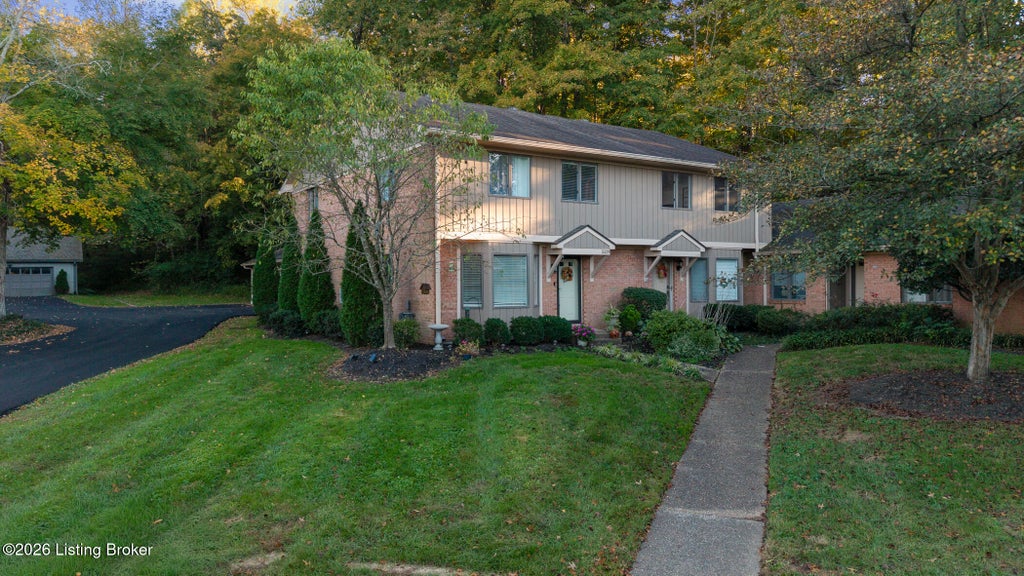Photo of 5529 Forest Lake Dr, Prospect, KY 40059 (MLS # 1732234)