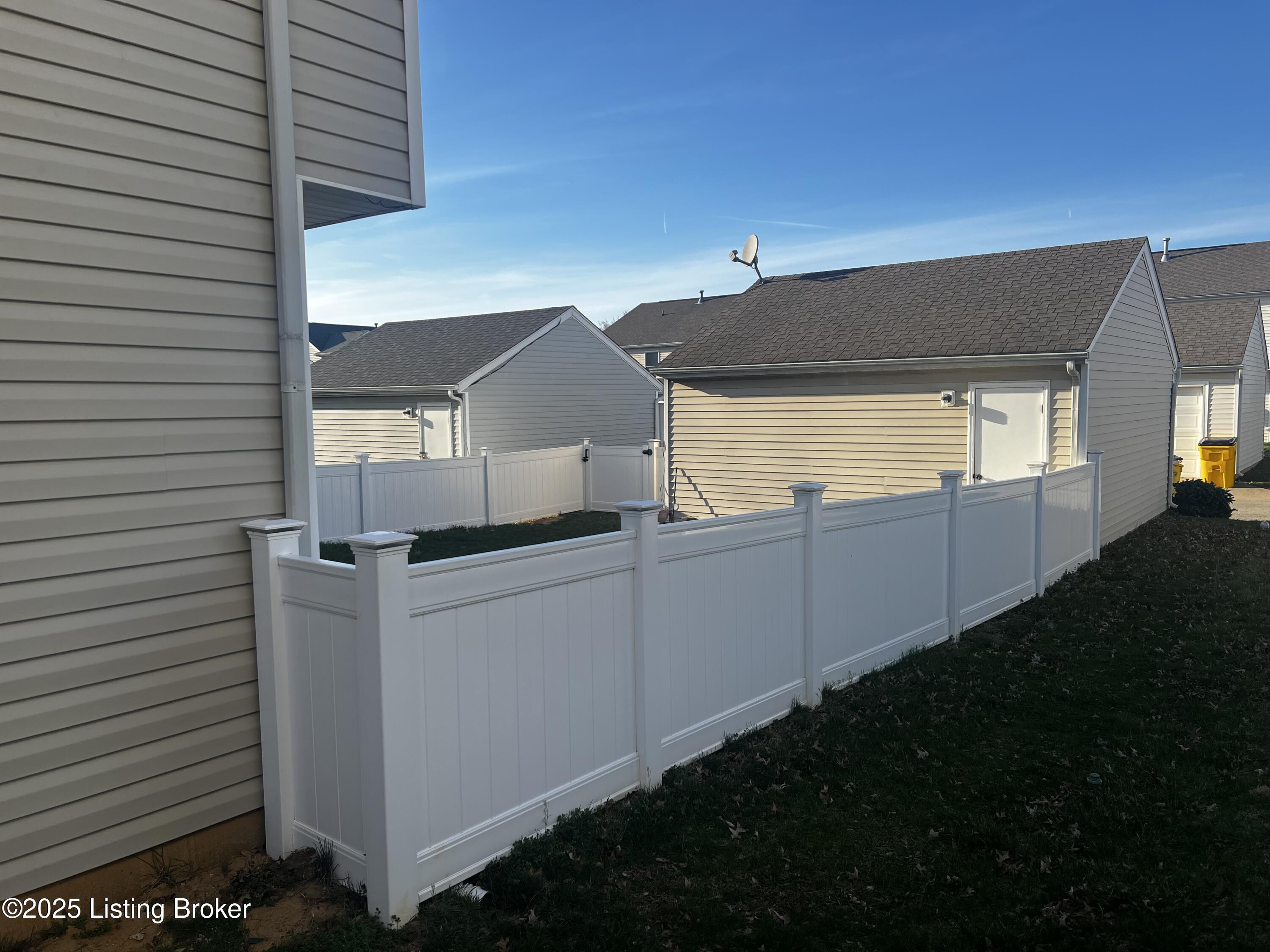 7005 Royal Links Dr, Louisville, Kentucky image 7