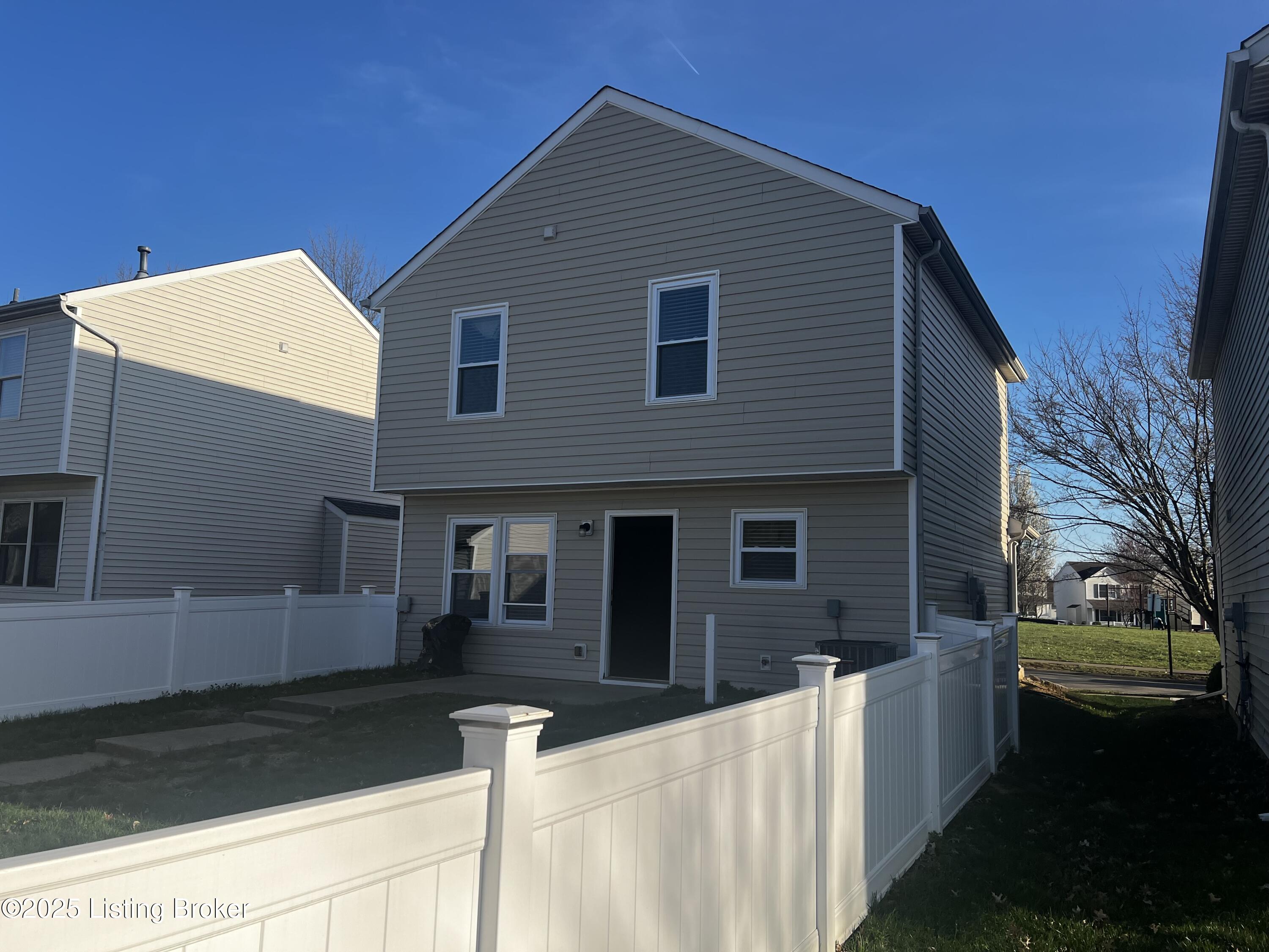 7005 Royal Links Dr, Louisville, Kentucky image 9