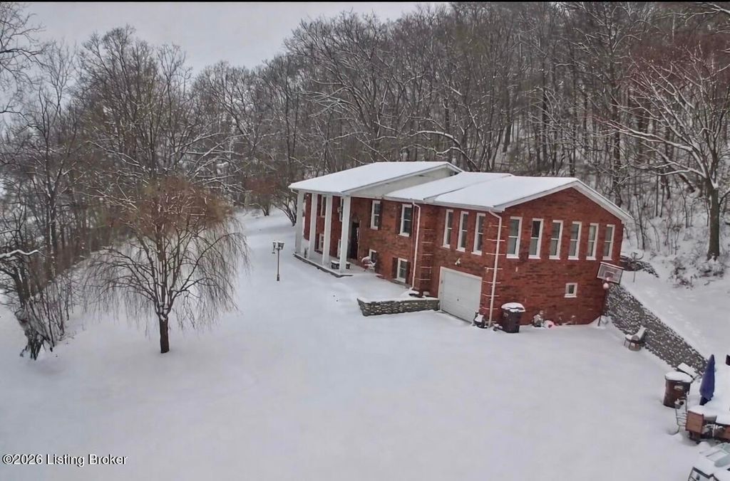 Photo of 2103 Lock Rd, Carrollton, KY 41008 (MLS # 1708060)