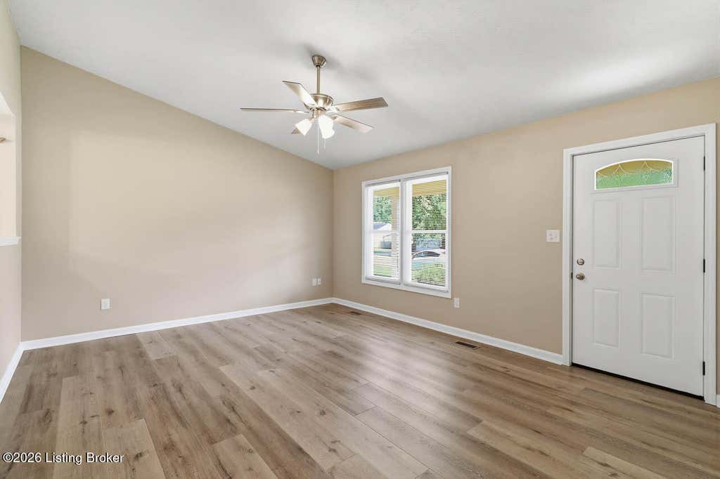 Photo of 8410 Silver Fox Rd, Louisville, KY 40291 (MLS # 1722061)