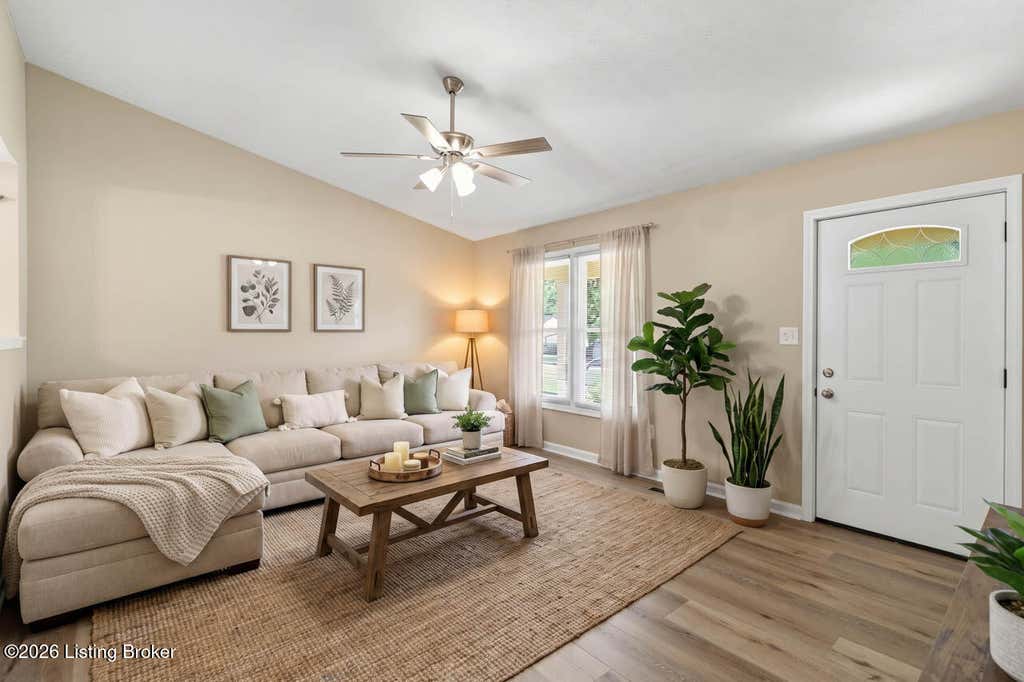 Photo of 8410 Silver Fox Rd, Louisville, KY 40291 (MLS # 1722061)