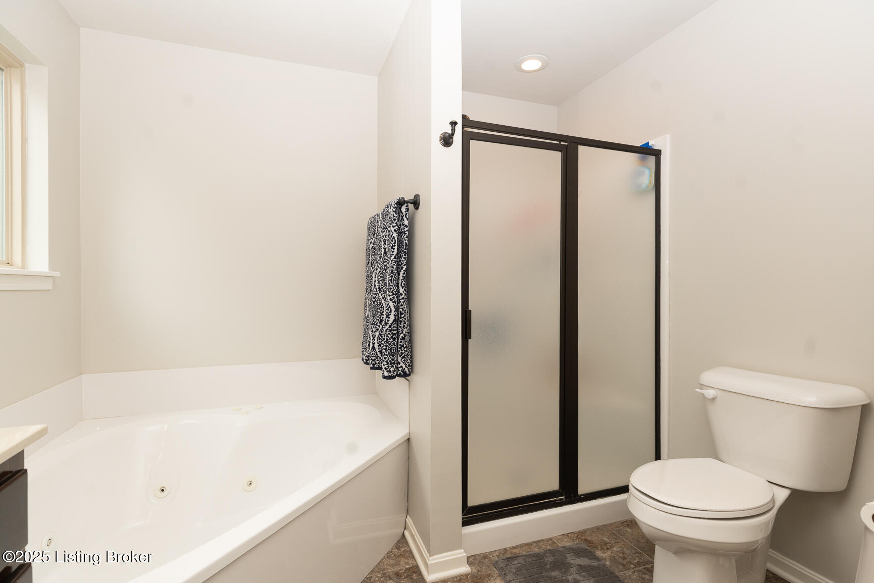 10504 Venado Dr, Louisville, Pennsylvania image 29
