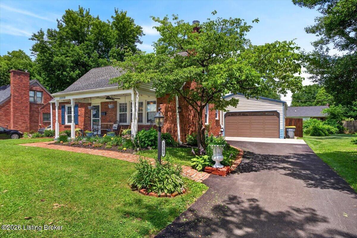 Photo 1 of 42 — 3309 Wellingmoor Ave, Louisville, KY 40218
