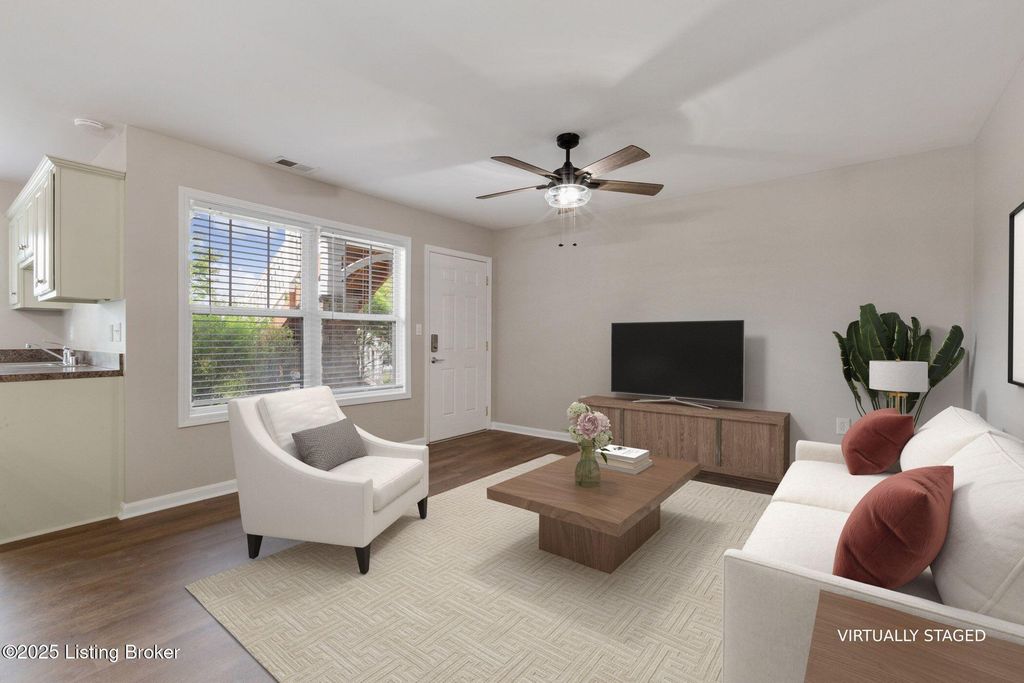 Photo of 3802 Falcon Crest Dr #128, Louisville, KY 40219 (MLS # 1709946)