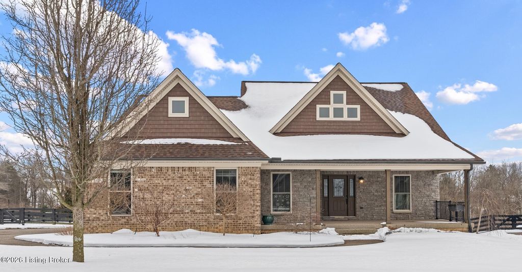 Photo of 4604 Clarkhurst Cir, Smithfield, KY 40068 (MLS # 1708532)