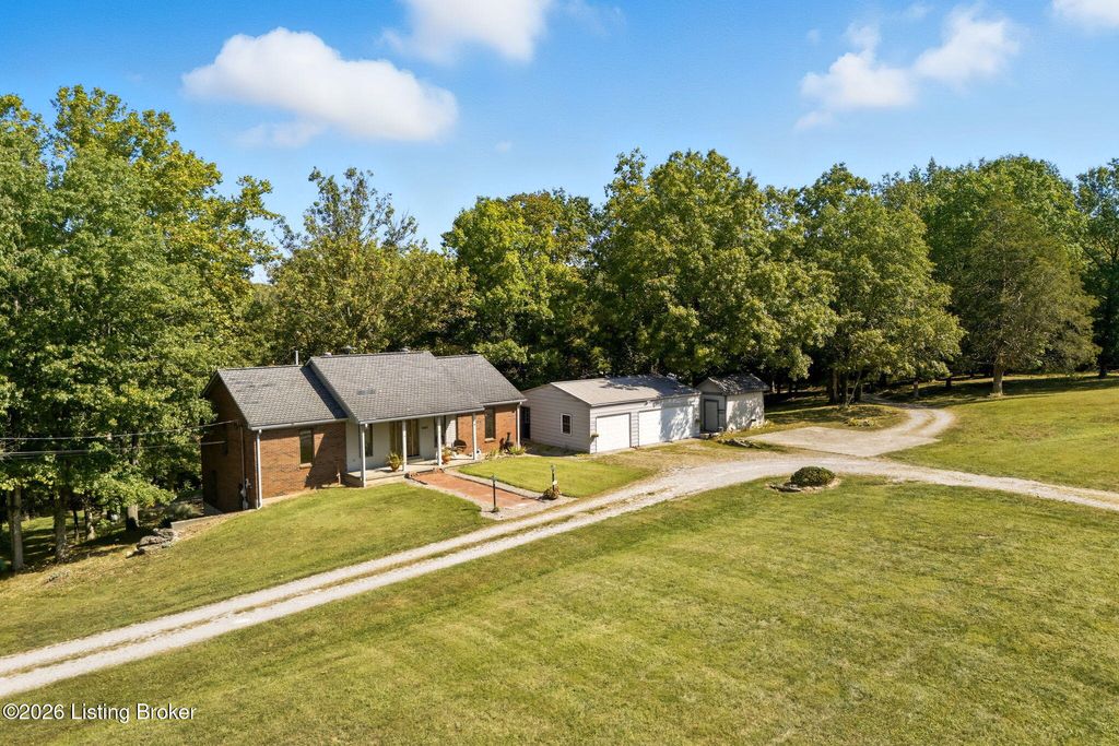 Photo of 6601 Mount Washington Rd, Louisville, KY 40229 (MLS # 1707777)