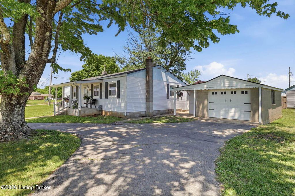 Photo of 2300 Zoneton Rd, Shepherdsville, KY 40165 (MLS # 1716422)