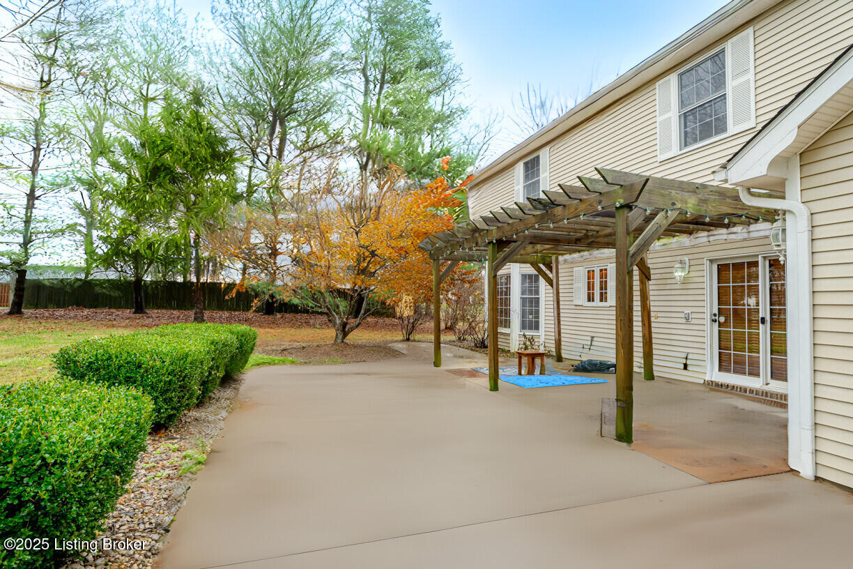 124 Pleasant Colony Dr, Elizabethtown, Kentucky image 2