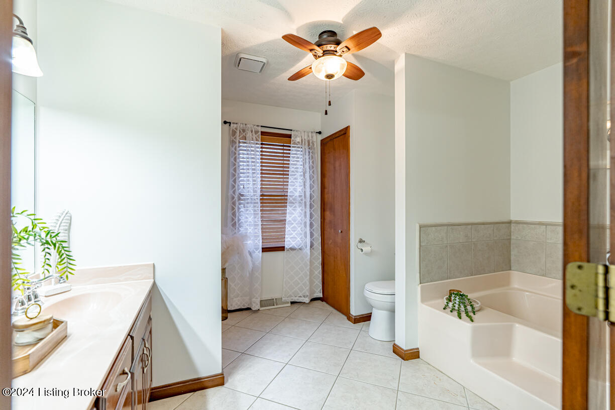 124 Pleasant Colony Dr, Elizabethtown, Kentucky image 42