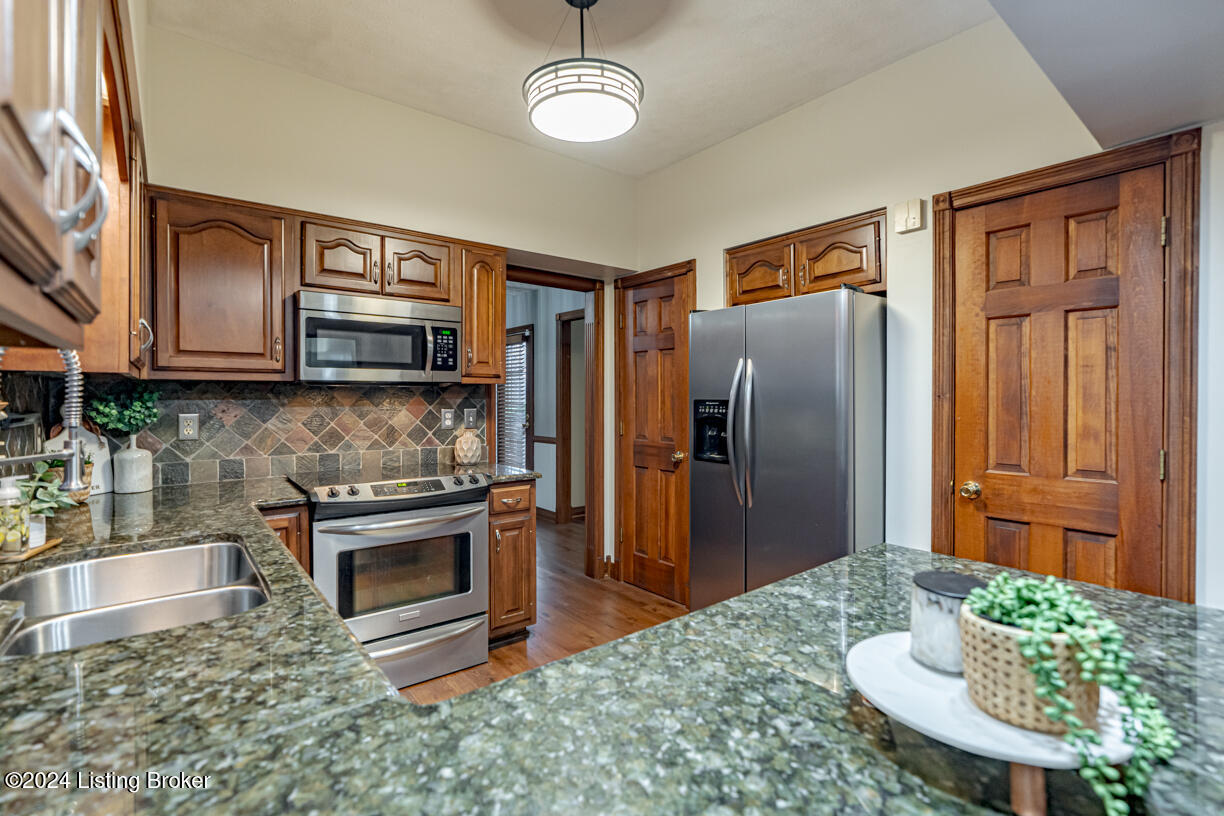 124 Pleasant Colony Dr, Elizabethtown, Kentucky image 17