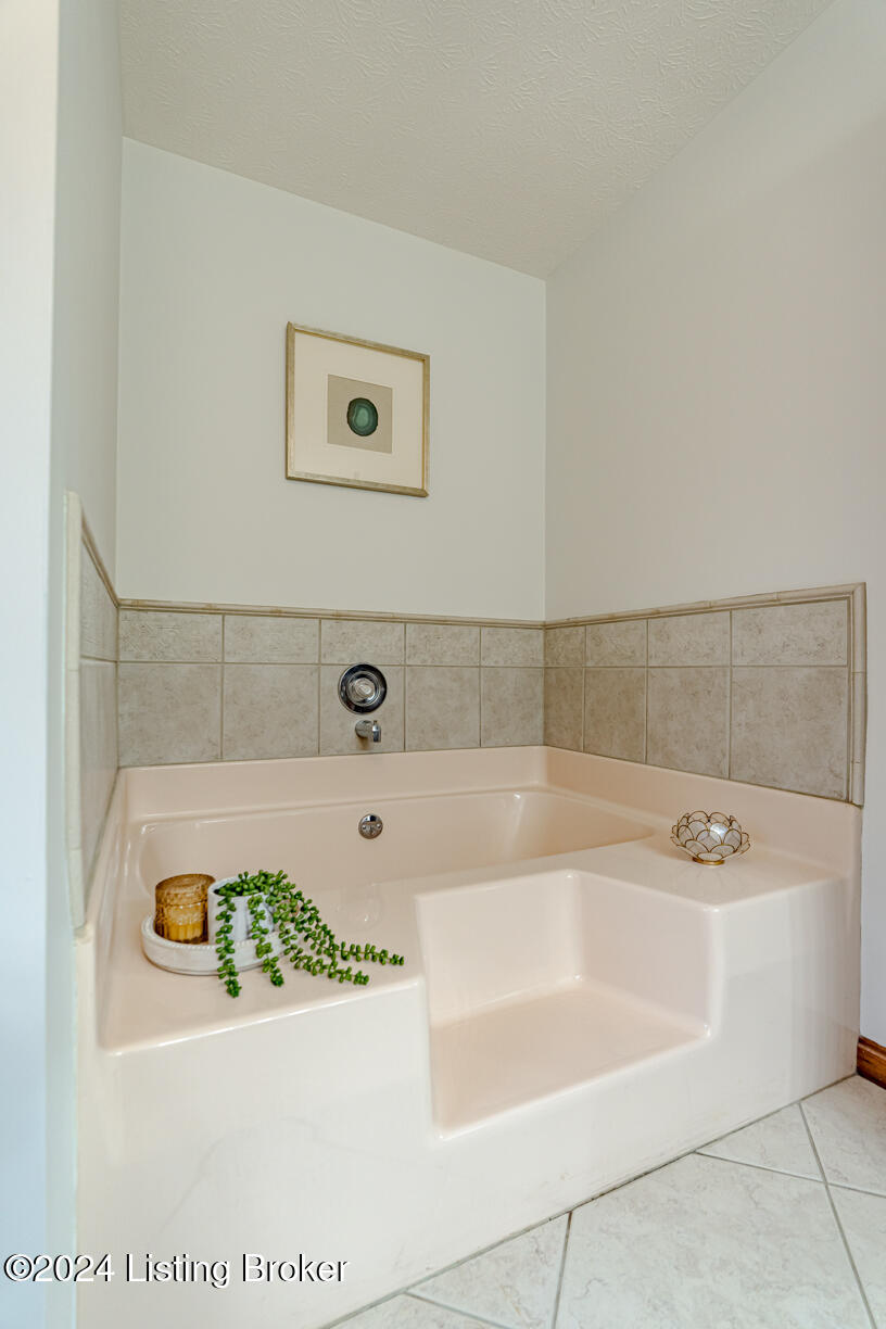 124 Pleasant Colony Dr, Elizabethtown, Kentucky image 46