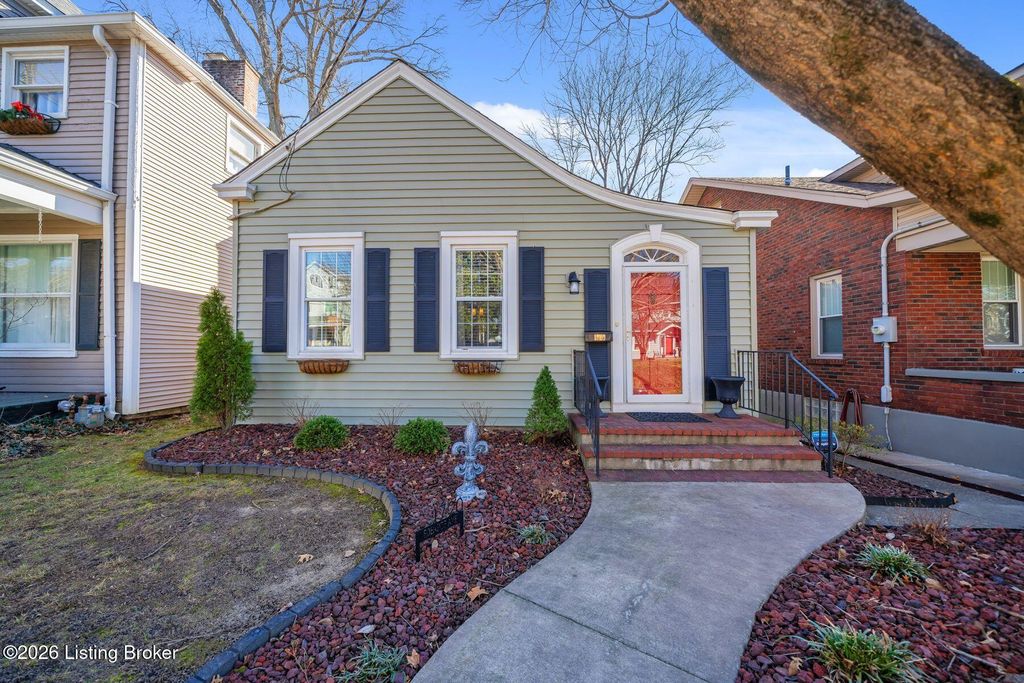 Photo of 1720 Edenside Ave, Louisville, KY 40204 (MLS # 1710571)