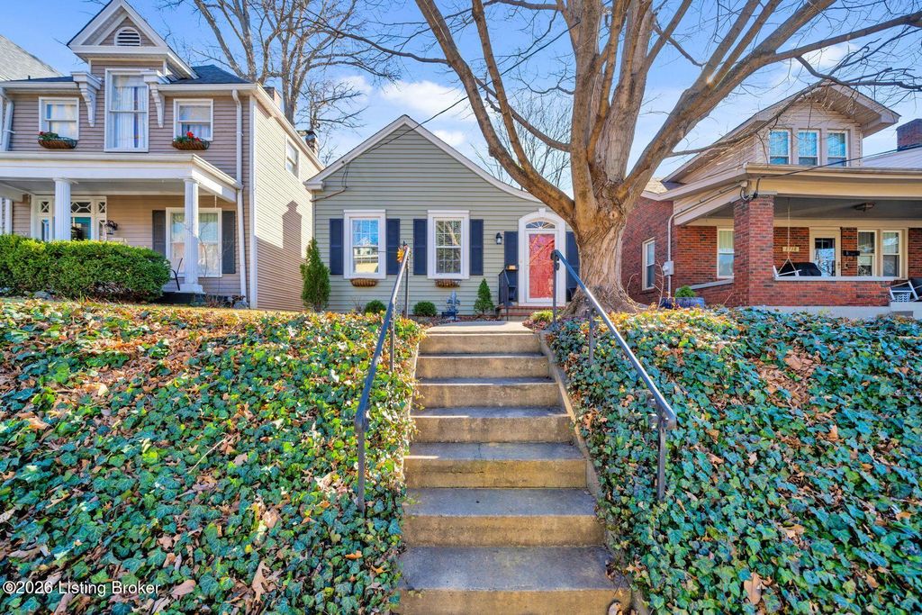 Photo of 1720 Edenside Ave, Louisville, KY 40204 (MLS # 1710571)