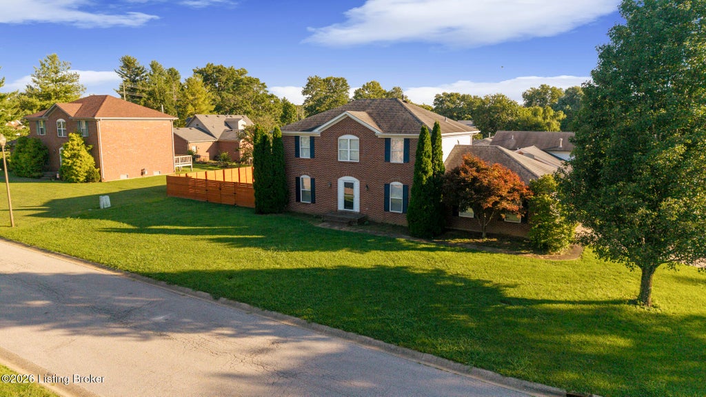 Photo of 10010 Belltower Ct, Louisville, KY 40299 (MLS # 1726945)