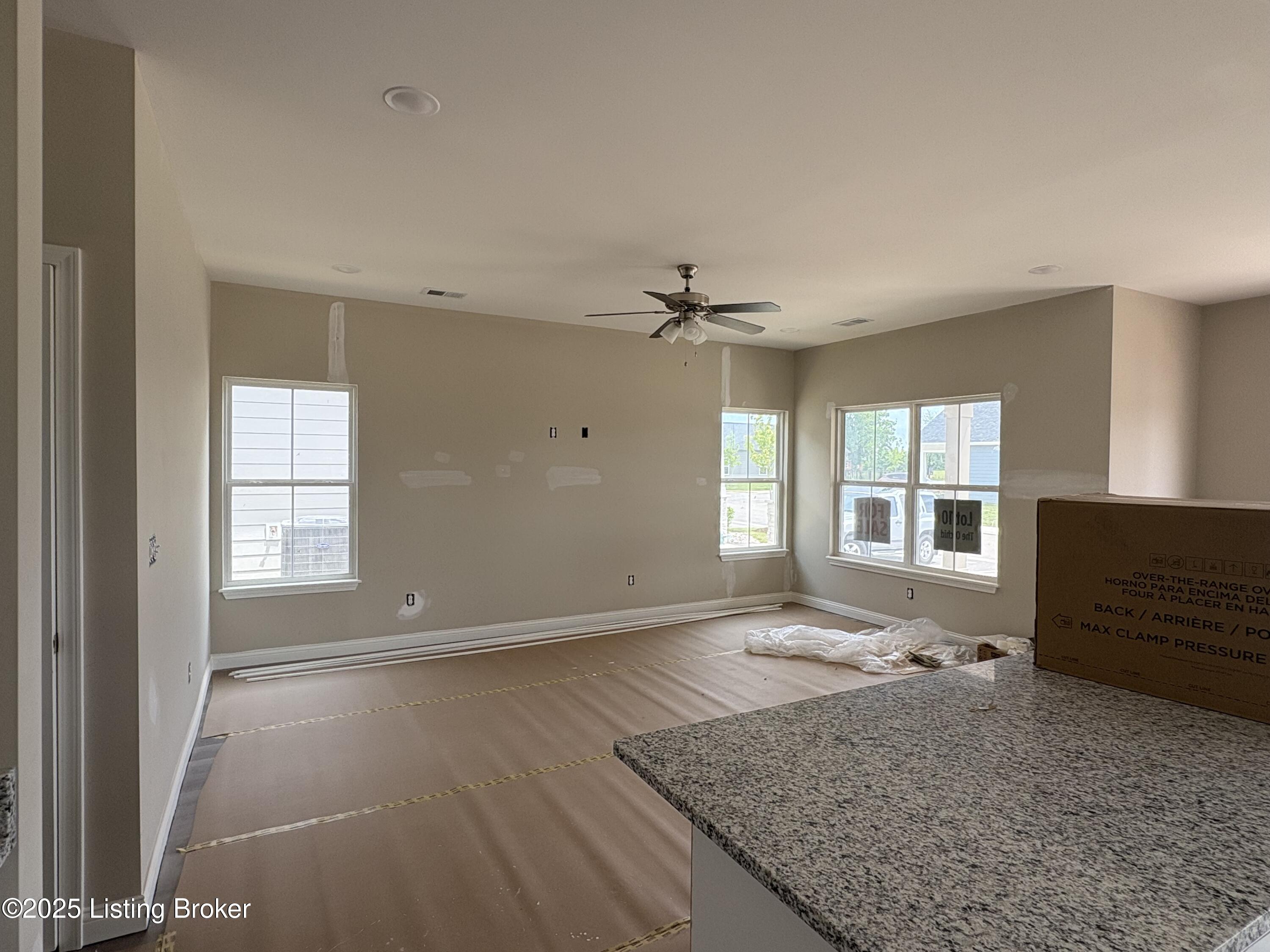 820 Rosemary Ln, La Grange, Kentucky image 4