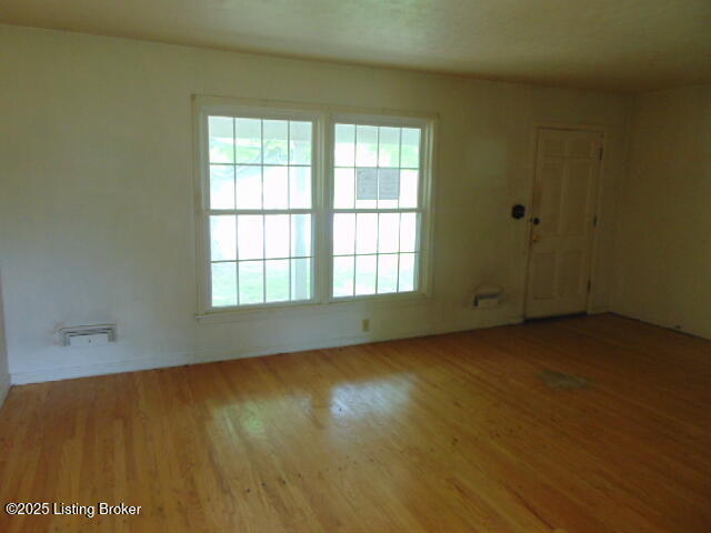 9412 Habersham Dr, Louisville, Kentucky image 7