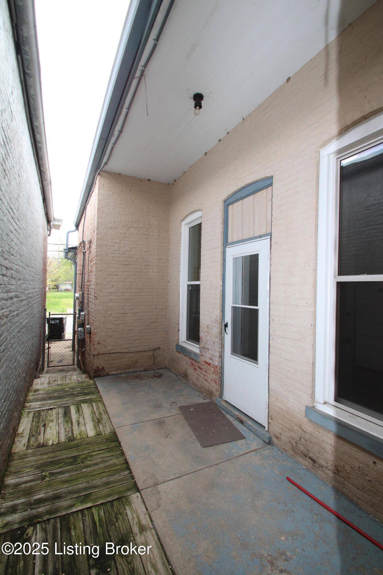 2619 Bank St, Louisville, Kentucky image 17