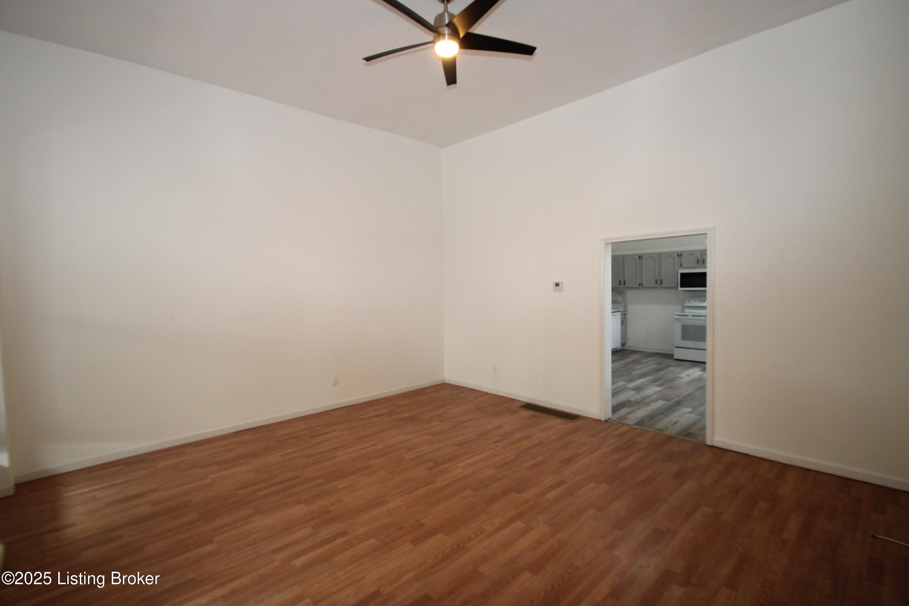 2619 Bank St, Louisville, Kentucky image 7