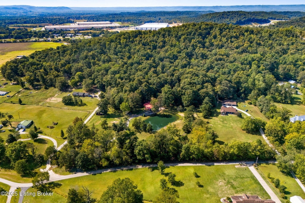 Photo of 303 Quartermouse Rd, Shepherdsville, KY 40165 (MLS # 1719336)
