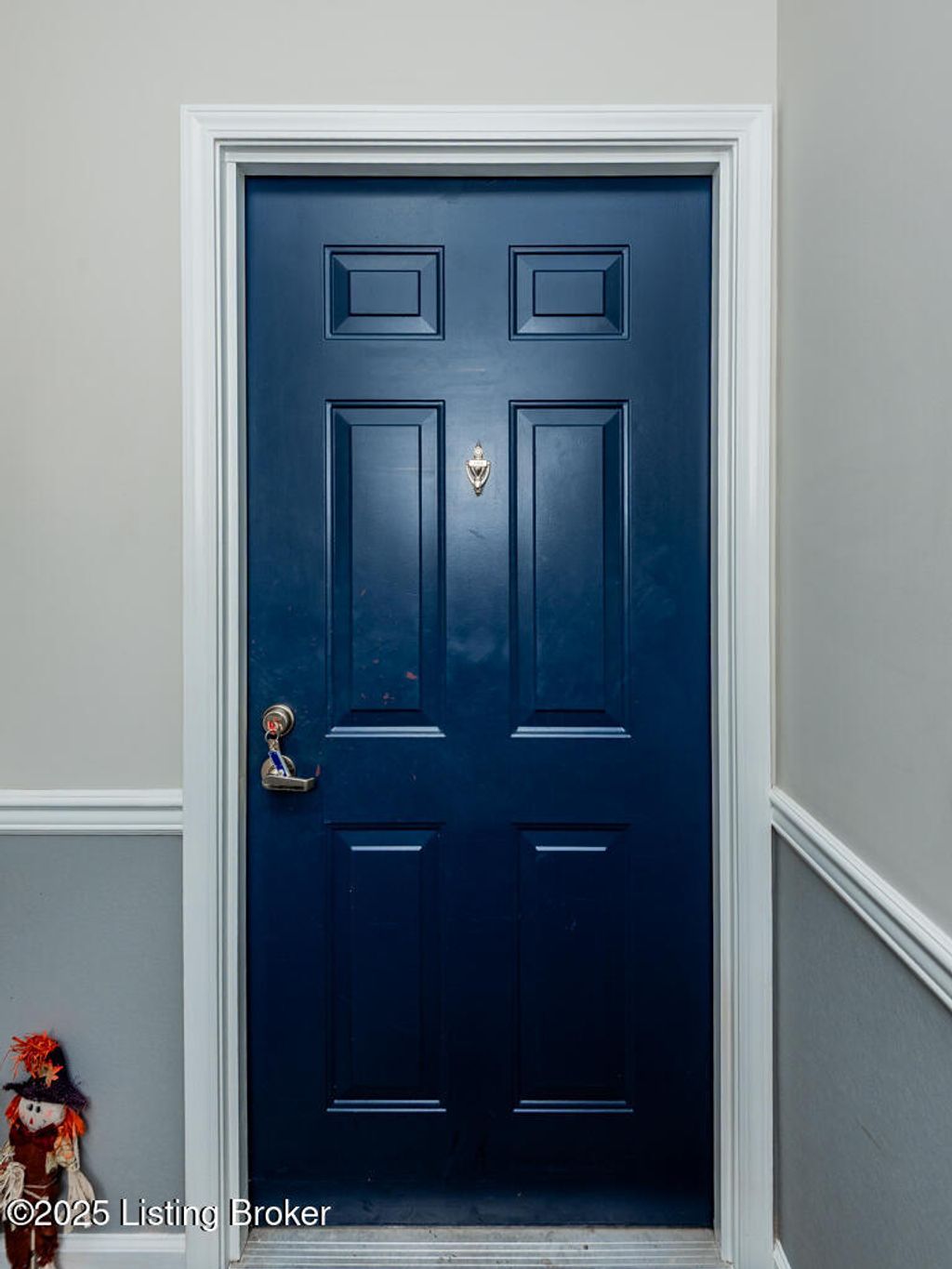 Photo of 2704 Bradford Commons Dr #UNIT 103, Louisville, KY 40299 (MLS # 1705124)