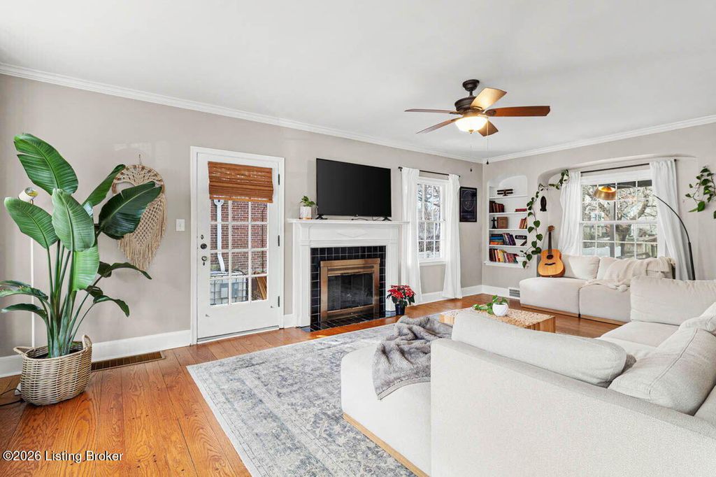 Photo of 1611 Trevilian Way, Louisville, KY 40205 (MLS # 1712579)