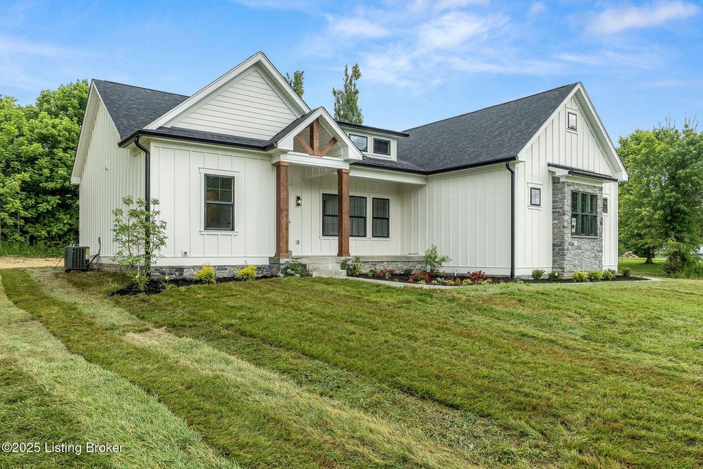 Photo of 5311 Lee Ave, Crestwood, KY 40014 (MLS # 1689086)